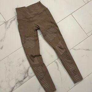 Alo tan leggings - medium